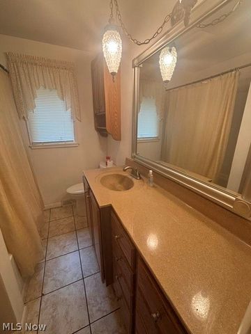 2170 Delaware Avenue, Akron, OH 44312
