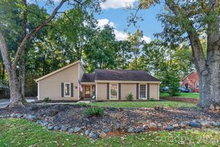 4506 Woods End Lane, Charlotte, NC 28277