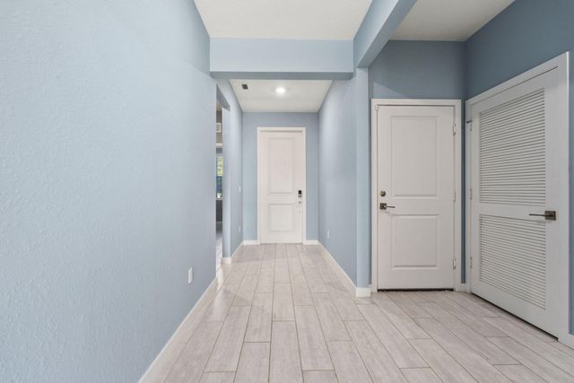 2780 NE Breezeway Circle, Jensen Beach, FL 34957