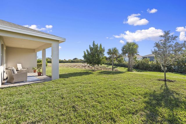 2780 NE Breezeway Circle, Jensen Beach, FL 34957