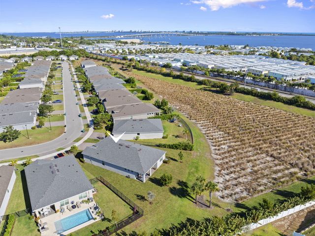 2780 NE Breezeway Circle, Jensen Beach, FL 34957