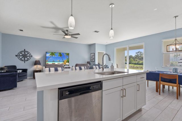 2780 NE Breezeway Circle, Jensen Beach, FL 34957