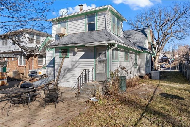 5142 Brookwood Avenue, Kansas City, MO 64110
