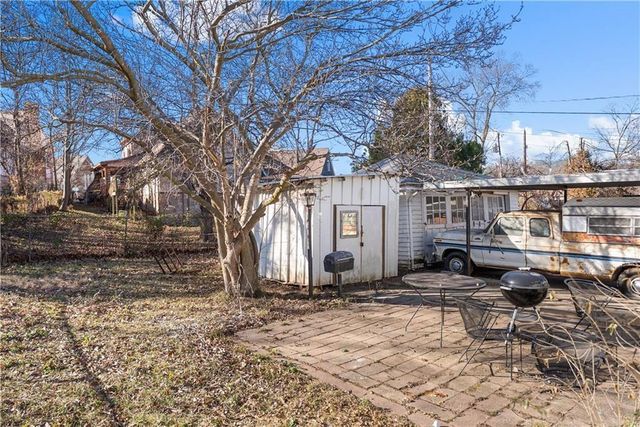 5142 Brookwood Avenue, Kansas City, MO 64110