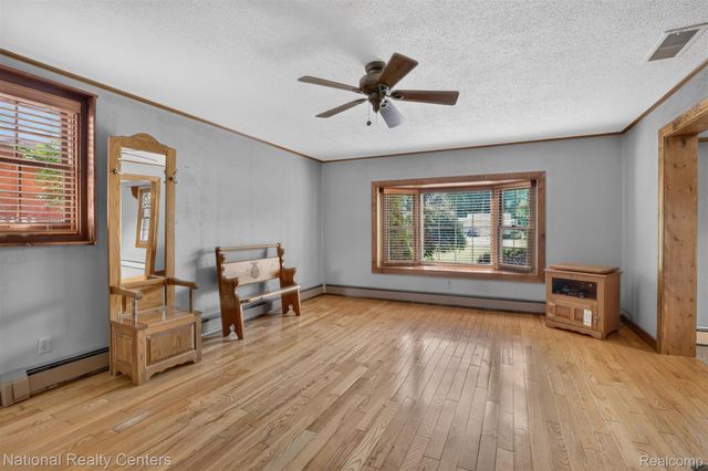 127 W Albain Road, Petersburg, MI 49270