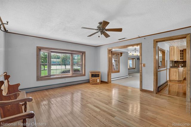 127 W Albain Road, Petersburg, MI 49270
