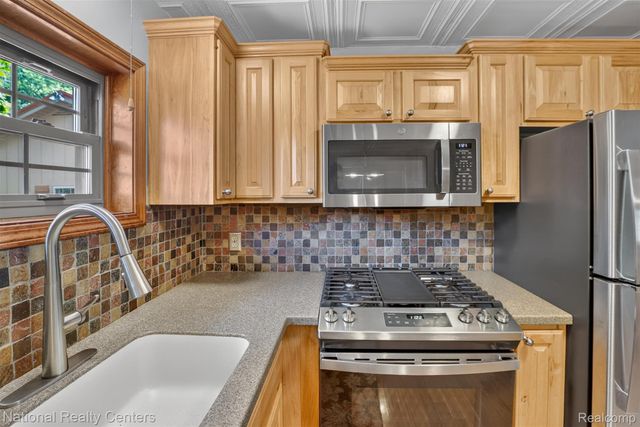 127 W Albain Road, Petersburg, MI 49270