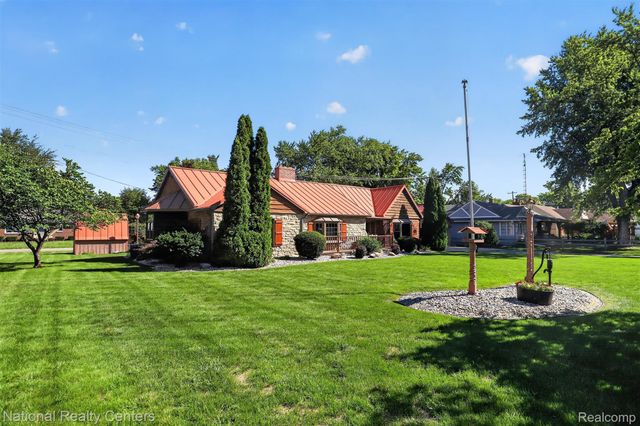 127 W Albain Road, Petersburg, MI 49270