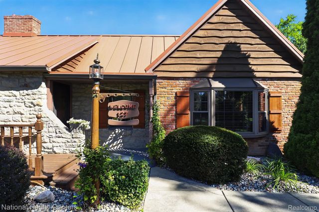 127 W Albain Road, Petersburg, MI 49270