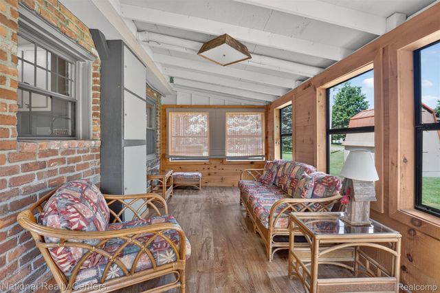 127 W Albain Road, Petersburg, MI 49270