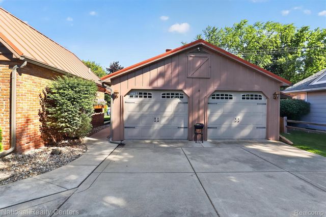 127 W Albain Road, Petersburg, MI 49270