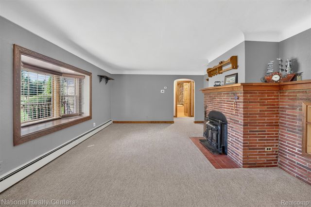 127 W Albain Road, Petersburg, MI 49270