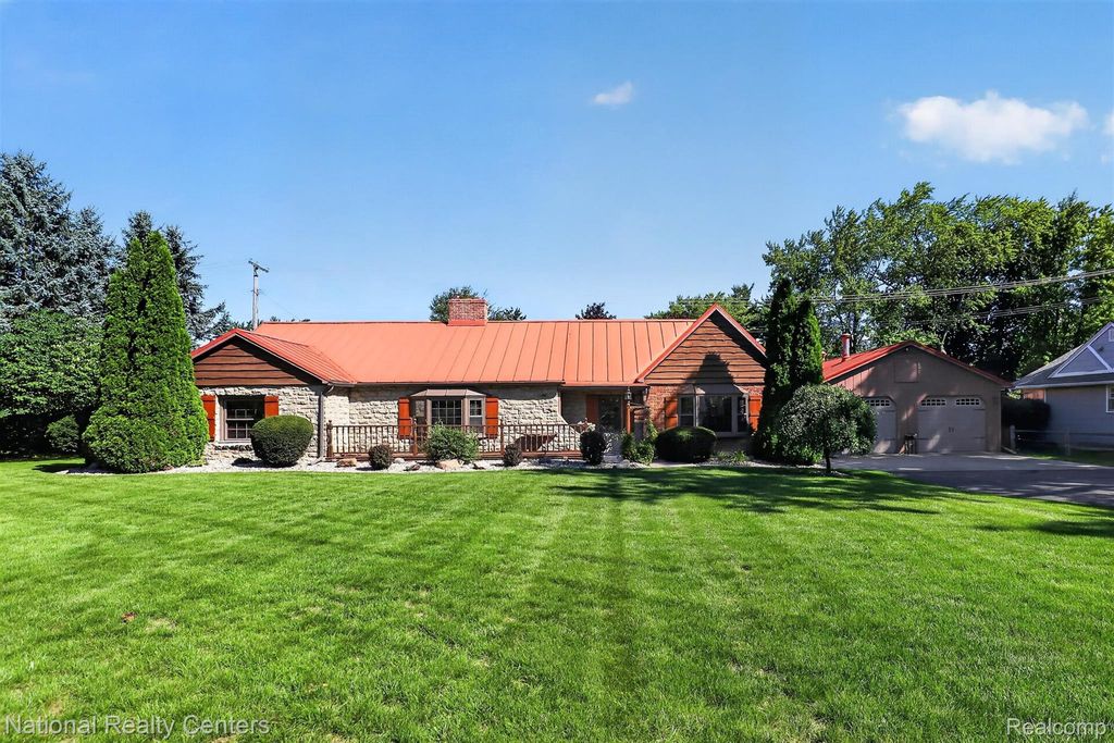 127 W Albain Road, Petersburg, MI 49270