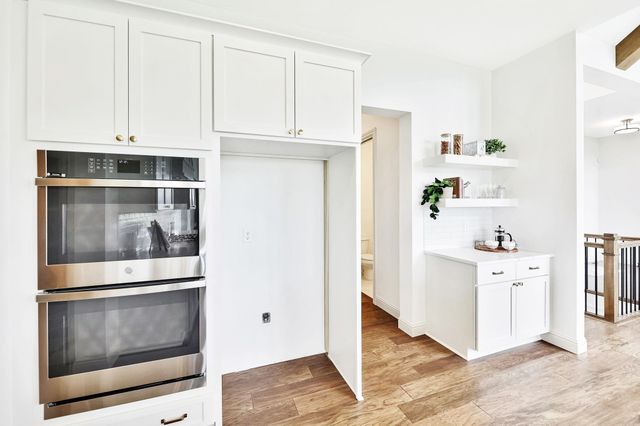 3314 N Bedford Ct, Wichita, KS 67226