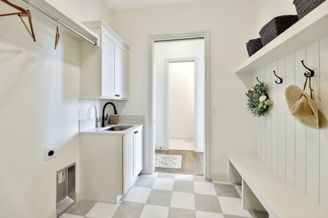 3314 N Bedford Ct, Wichita, KS 67226