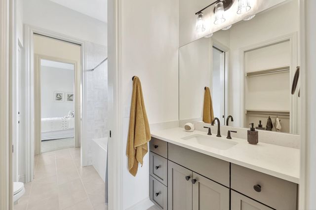 3314 N Bedford Ct, Wichita, KS 67226