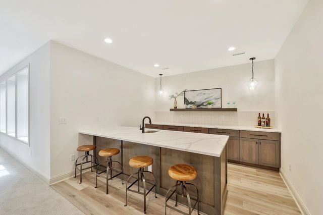 3314 N Bedford Ct, Wichita, KS 67226