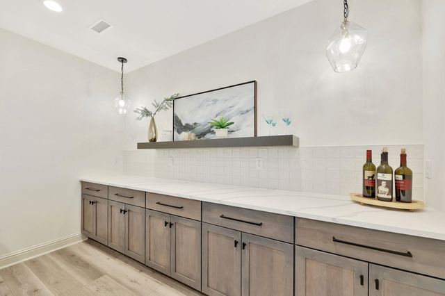 3314 N Bedford Ct, Wichita, KS 67226