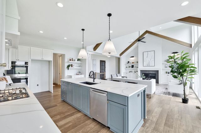 3314 N Bedford Ct, Wichita, KS 67226