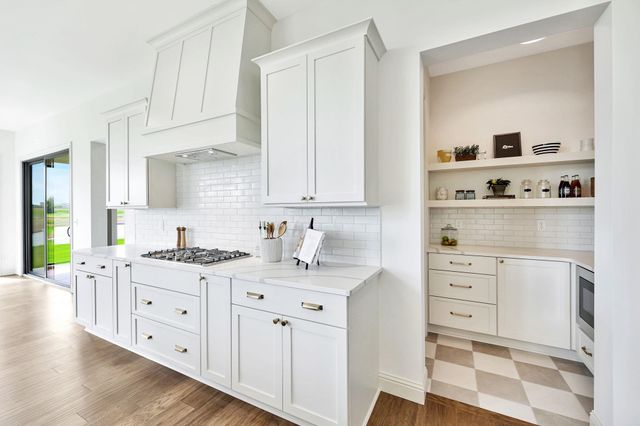 3314 N Bedford Ct, Wichita, KS 67226