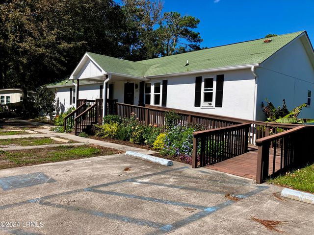 86 Savannah Highway, Port Royal, SC 29935