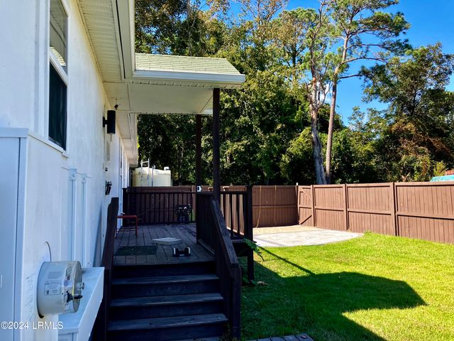 86 Savannah Highway, Port Royal, SC 29935