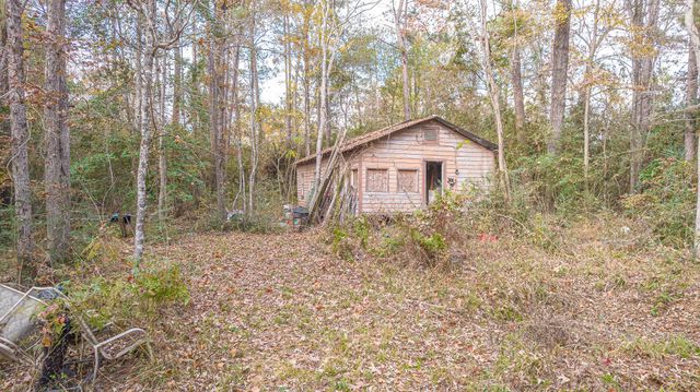 162 Meadow Ln, Livingston, TX 77351