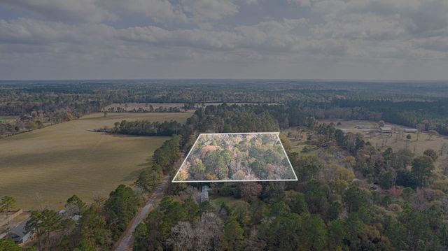 162 Meadow Ln, Livingston, TX 77351