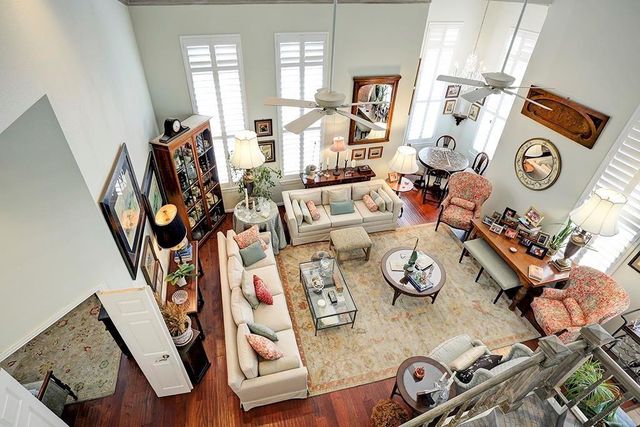 2102 Post Office Street 8, Galveston, TX 77550