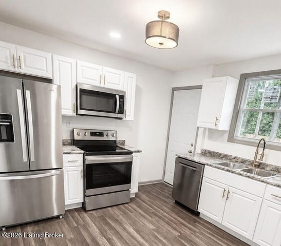 2903 Narragansett Dr, Louisville, KY 40210