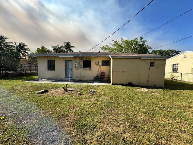 950 NE 160th Street, North Miami Beach, FL 33162