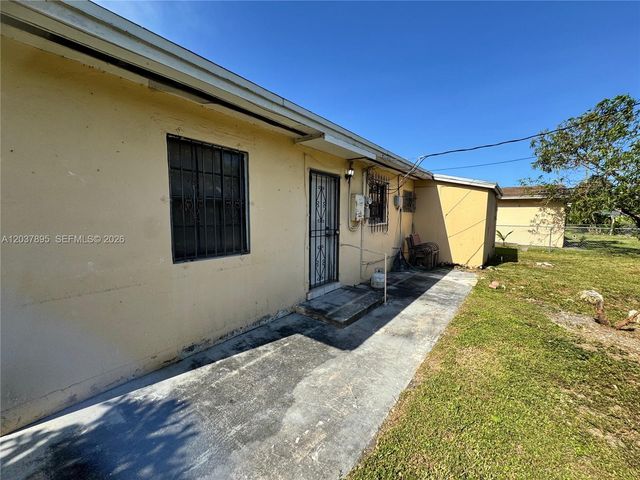 950 NE 160th Street, North Miami Beach, FL 33162
