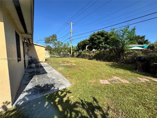 950 NE 160th Street, North Miami Beach, FL 33162