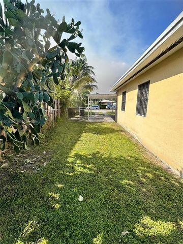 950 NE 160th Street, North Miami Beach, FL 33162