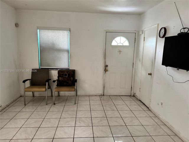 950 NE 160th Street, North Miami Beach, FL 33162