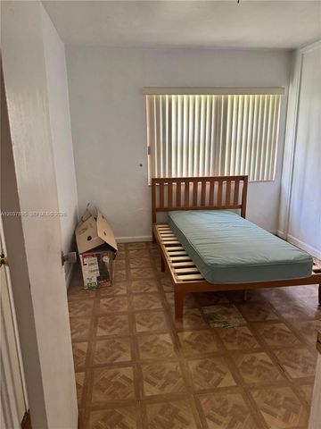 950 NE 160th Street, North Miami Beach, FL 33162