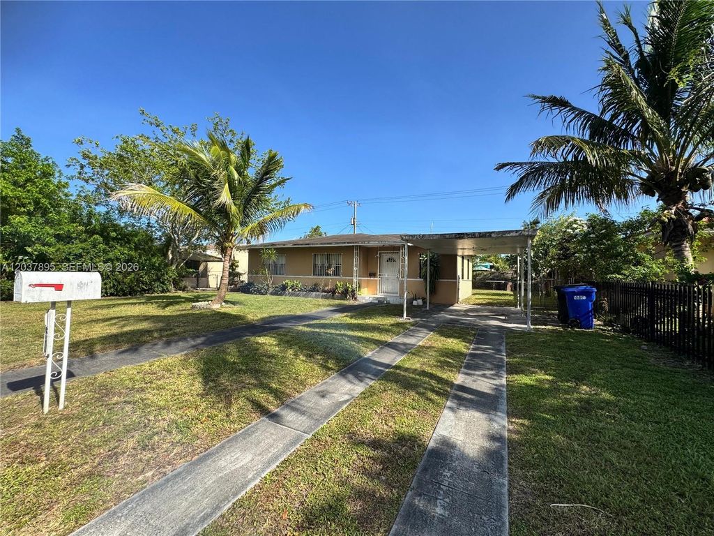 950 NE 160th Street, North Miami Beach, FL 33162