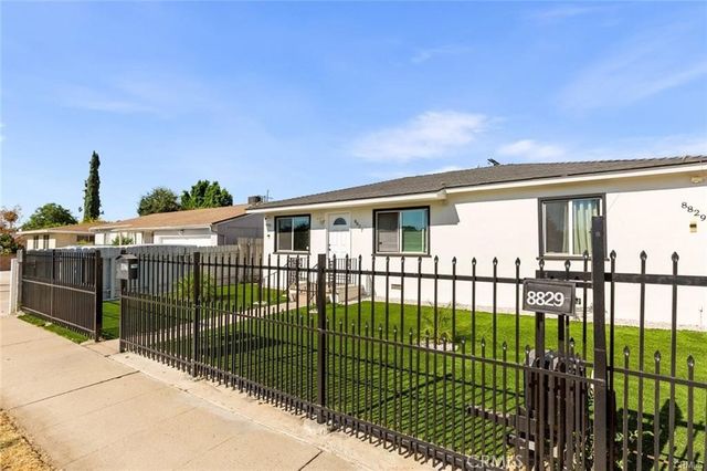 8827 Sylmar, Los Angeles, CA 91402