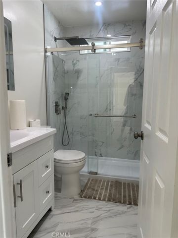 8827 Sylmar, Los Angeles, CA 91402