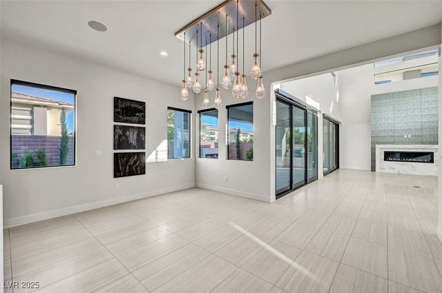 68 Grey Feather Drive, Las Vegas, NV 89135