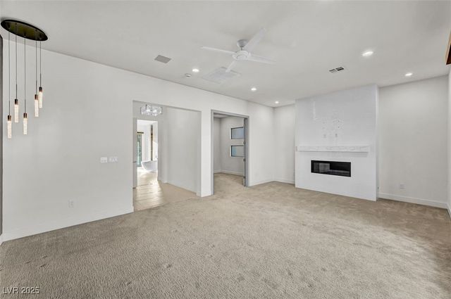 68 Grey Feather Drive, Las Vegas, NV 89135