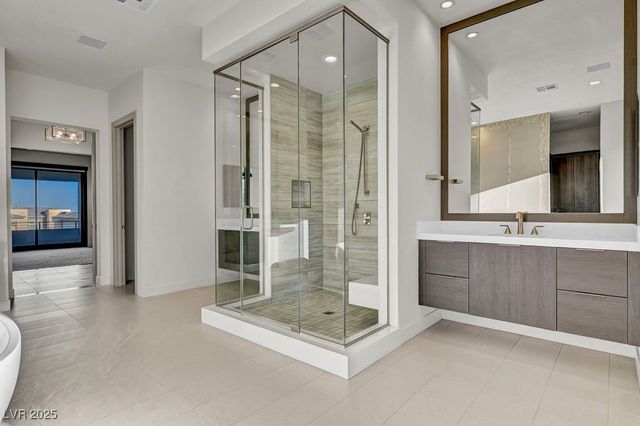 68 Grey Feather Drive, Las Vegas, NV 89135