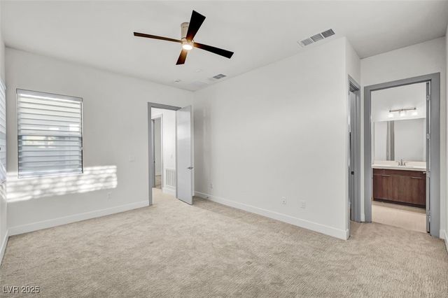 68 Grey Feather Drive, Las Vegas, NV 89135