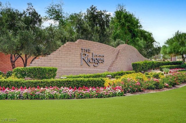 68 Grey Feather Drive, Las Vegas, NV 89135