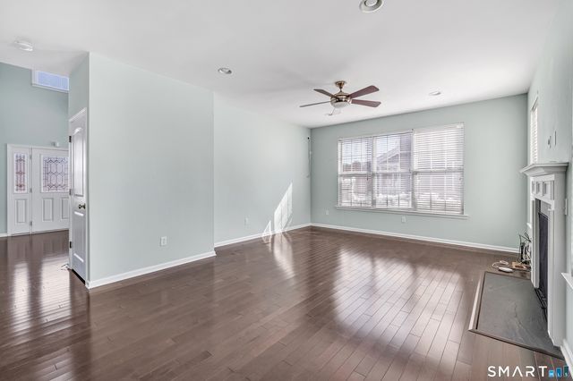 9 Fox Run Lane, Seymour, CT 06483