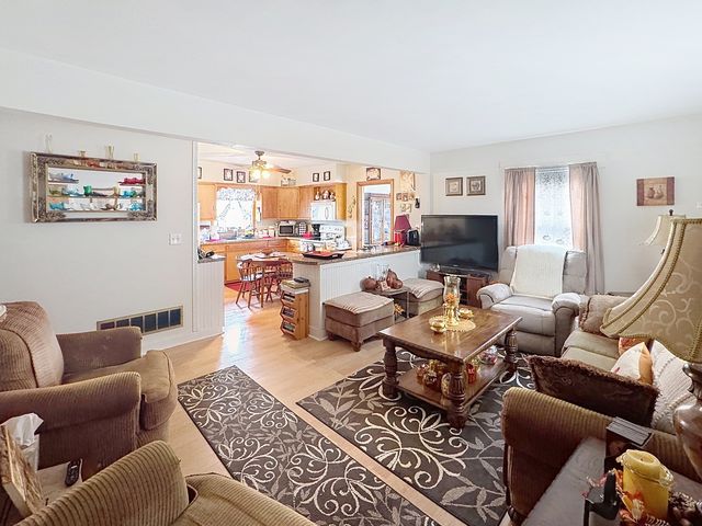 2362 45th Street, Rock Island, IL 61201