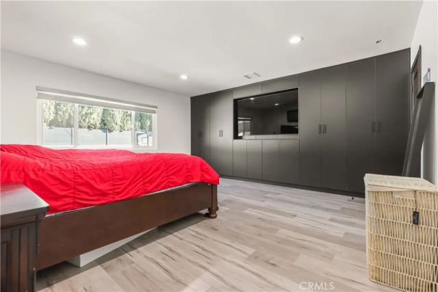 2240 N Parish, Burbank, CA 91504