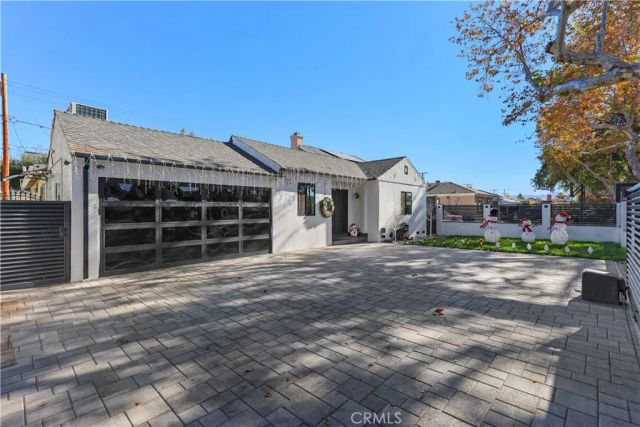 2240 N Parish, Burbank, CA 91504
