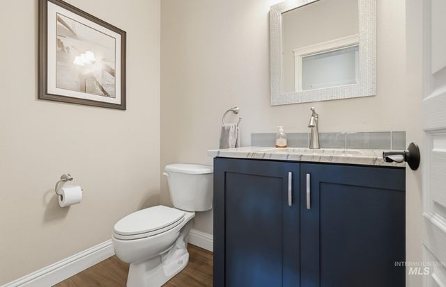 570 N Cove Colony Way, Eagle, ID 83616