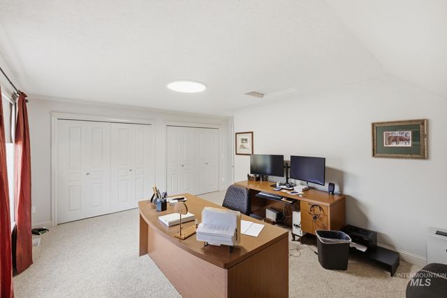 570 N Cove Colony Way, Eagle, ID 83616